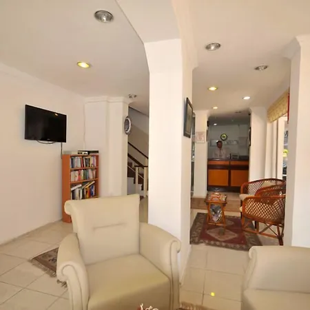 Villamar Hotel İçmeler